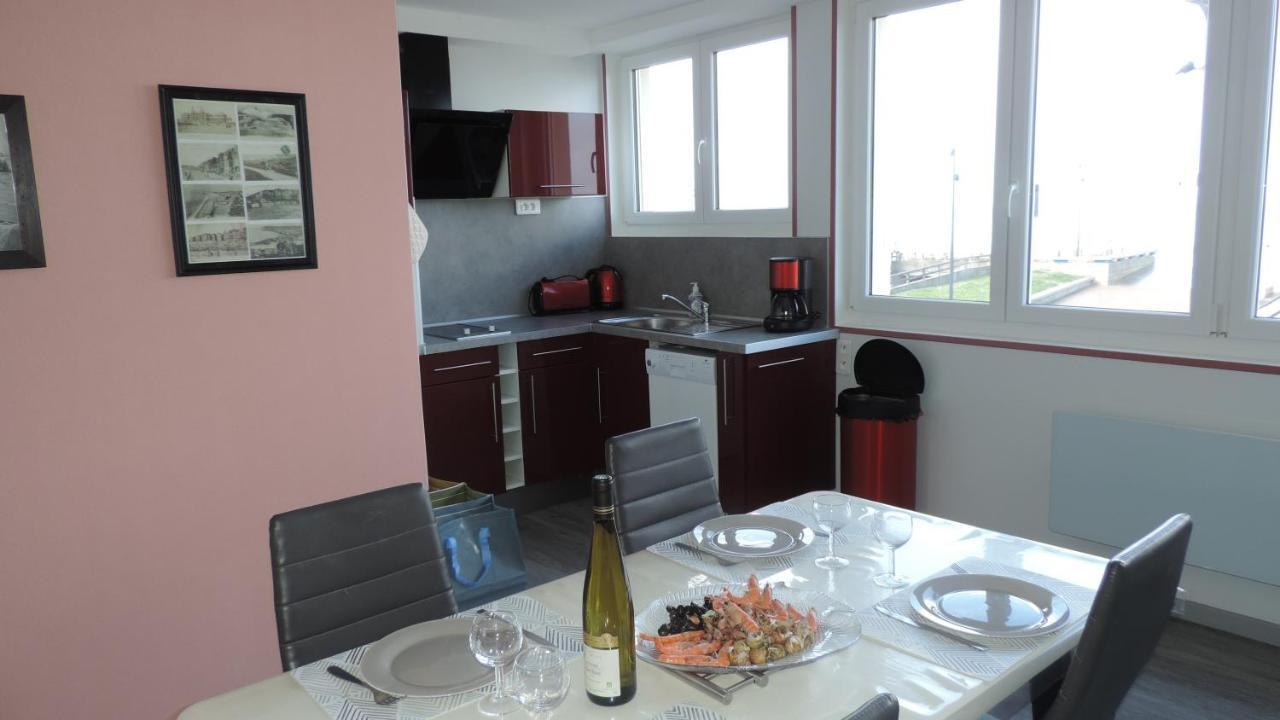 Esplanade Front De Mer 109 1Er Etage Lit Fait Wifi Taxe De Sejour Incluse Le Treport Bagian luar foto